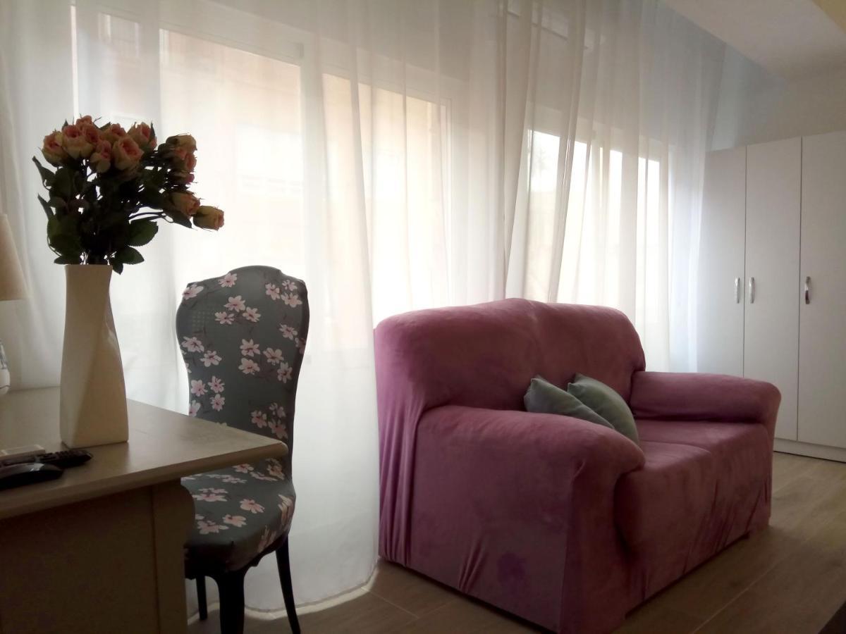 Mini-Apartment Donna Rosa D'Alvadorez Alicante Exteriör bild