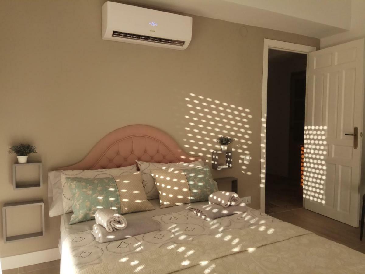 Mini-Apartment Donna Rosa D'Alvadorez Alicante Exteriör bild